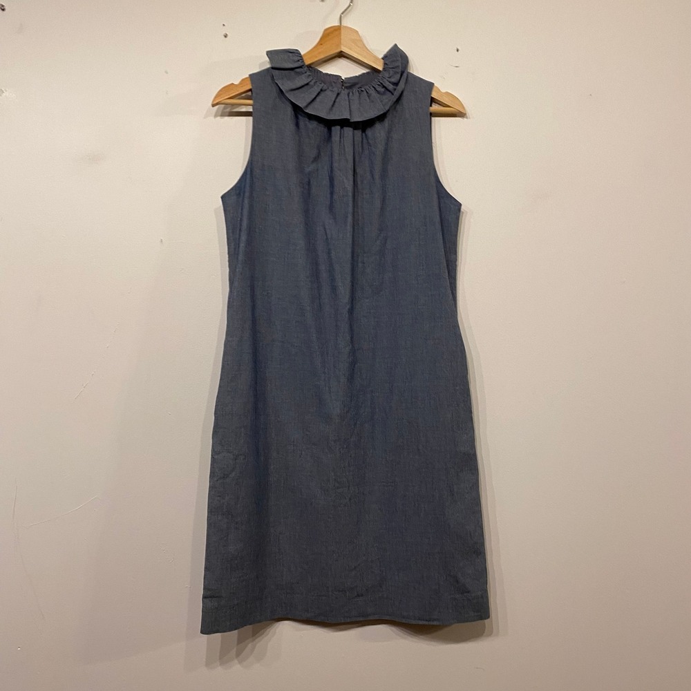Banana Republic Blue Ruffle Neck Sleeveless Shift Dress Size 2 Chambray Preppy